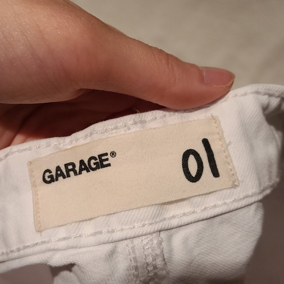 Garage White Denim Shorts - Picture 3 of 3